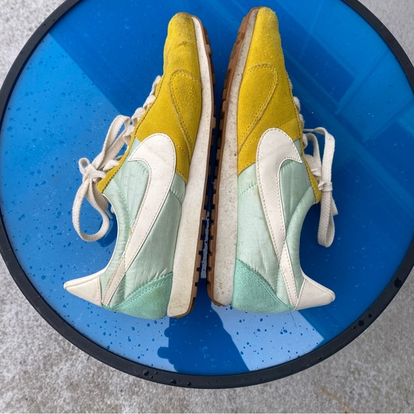 Nike Wmns Pre Montreal Racer Vintage US9.5 - Picture 8 of 11